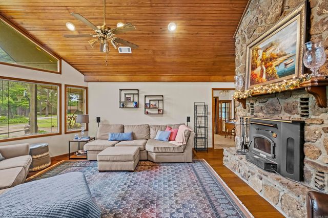 151 Pinon, Searcy, AR 72143