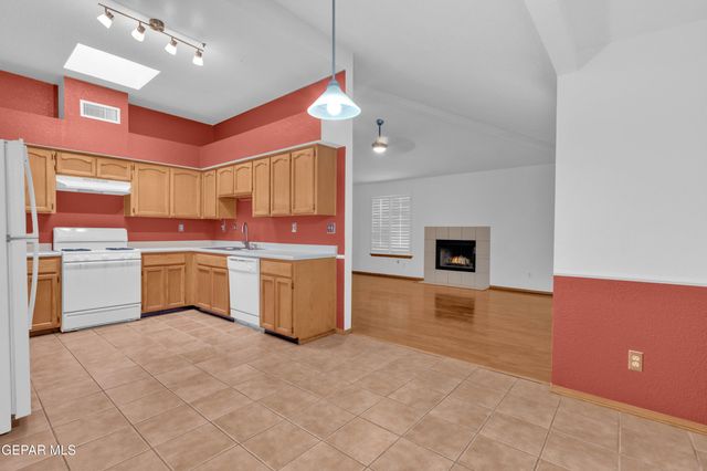 7516 PLAZA TAURINA Drive, El Paso, TX 79912