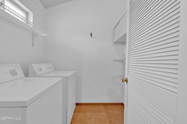 7516 PLAZA TAURINA Drive, El Paso, TX 79912