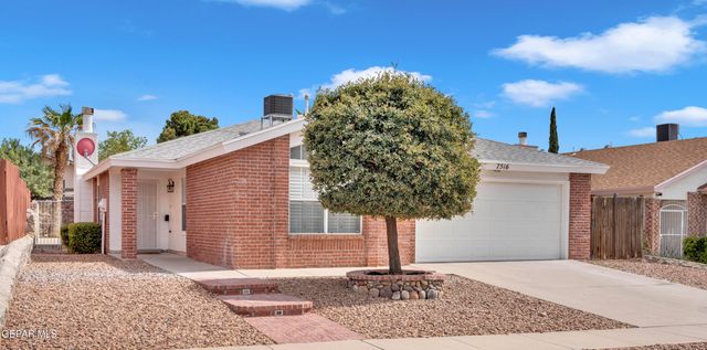 7516 PLAZA TAURINA Drive, El Paso, TX 79912