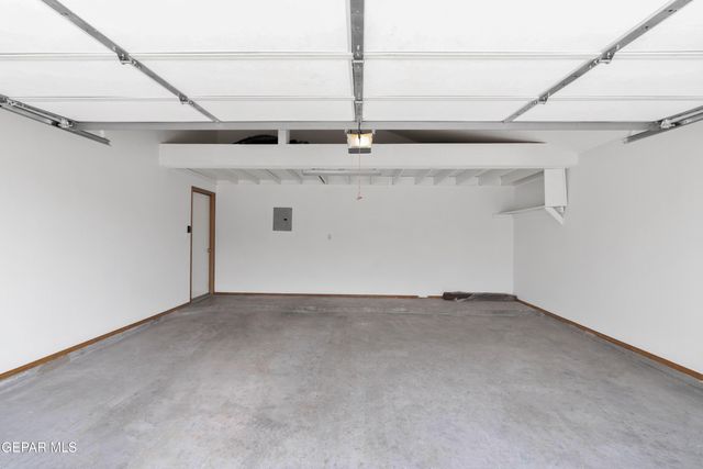 7516 PLAZA TAURINA Drive, El Paso, TX 79912