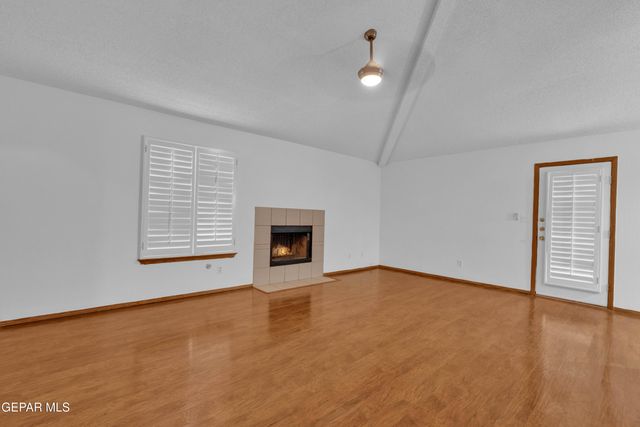 7516 PLAZA TAURINA Drive, El Paso, TX 79912