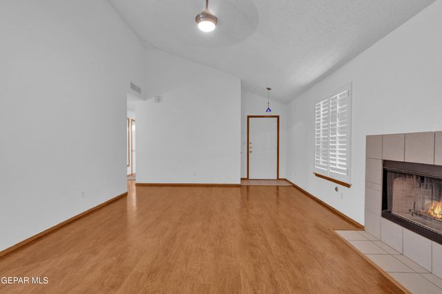 7516 PLAZA TAURINA Drive, El Paso, TX 79912