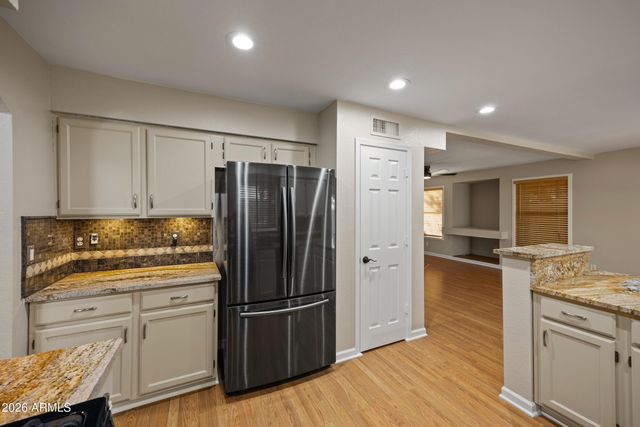 3402 E WINDSONG Drive, Phoenix, AZ 85048