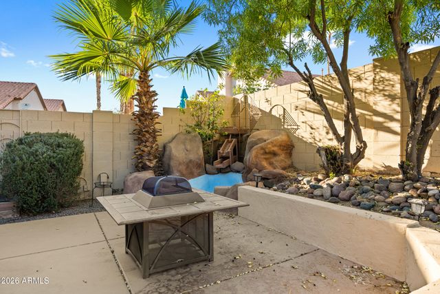3402 E WINDSONG Drive, Phoenix, AZ 85048