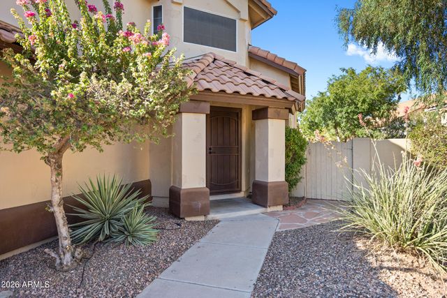 3402 E WINDSONG Drive, Phoenix, AZ 85048