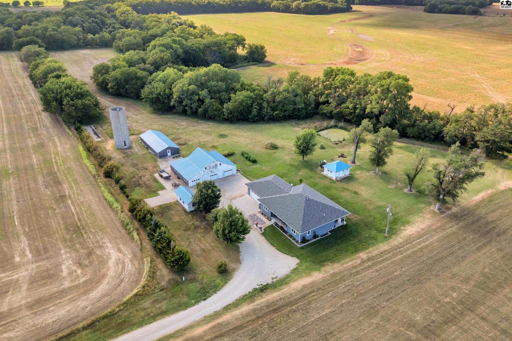 348 Arrowhead Road