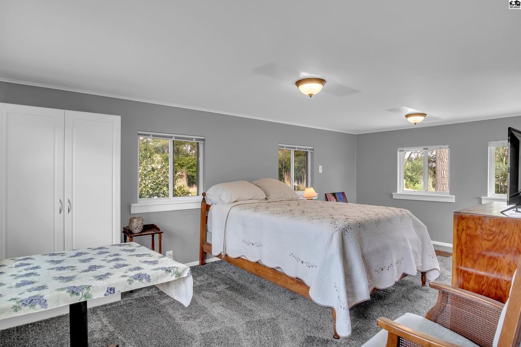 348 Arrowhead Road