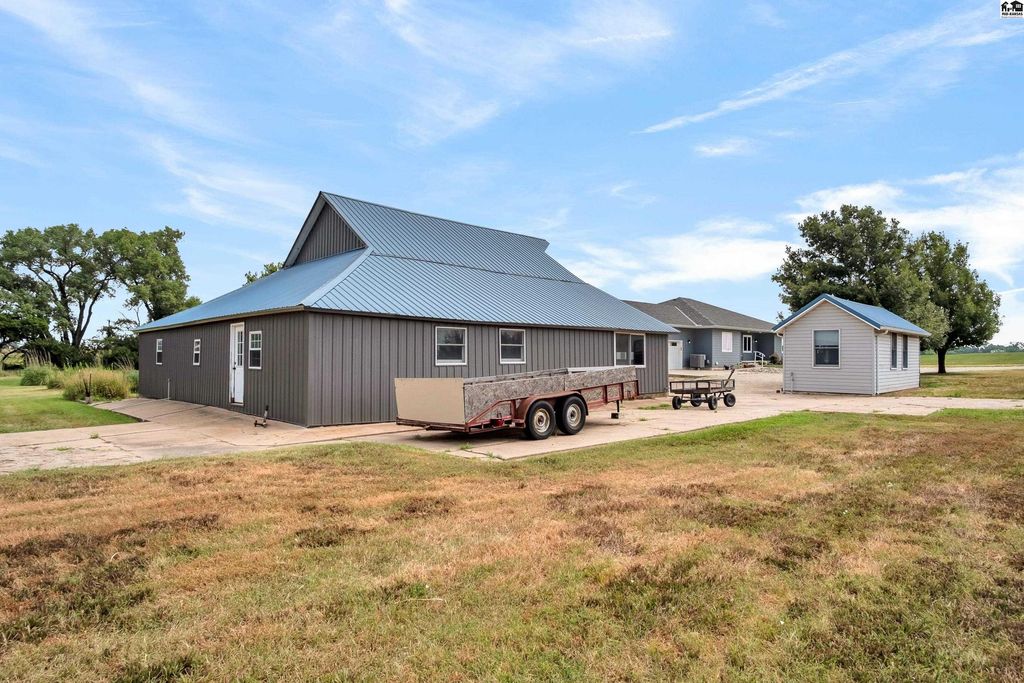 348 Arrowhead Road