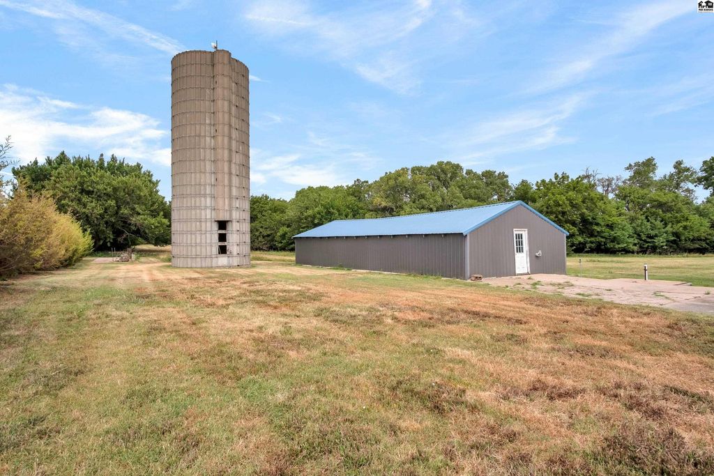 348 Arrowhead Road