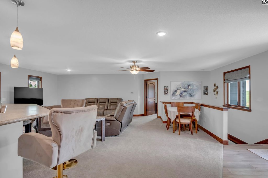 348 Arrowhead Road