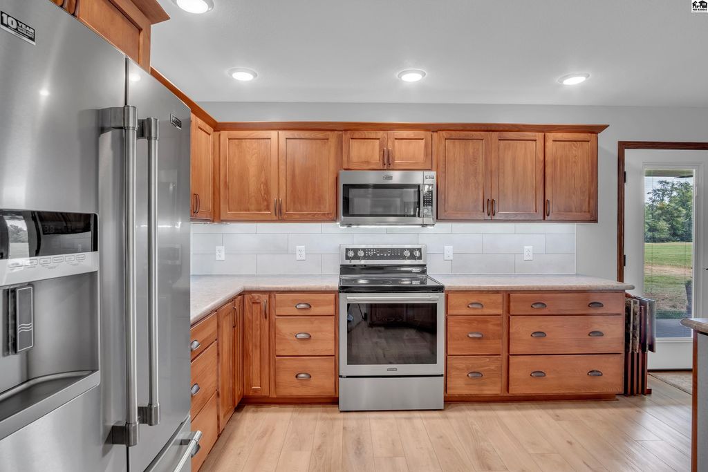 348 Arrowhead Road