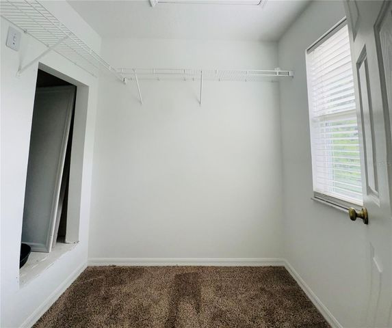 207 GOLDEN POND COURT, Valrico, FL 33594