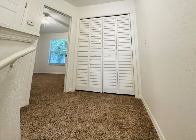 207 GOLDEN POND COURT, Valrico, FL 33594