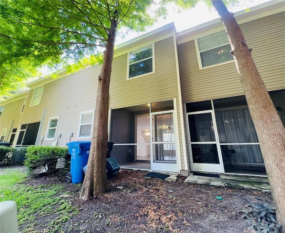 207 GOLDEN POND COURT, Valrico, FL 33594