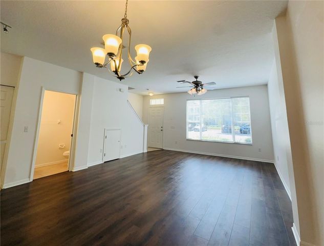 207 GOLDEN POND COURT, Valrico, FL 33594