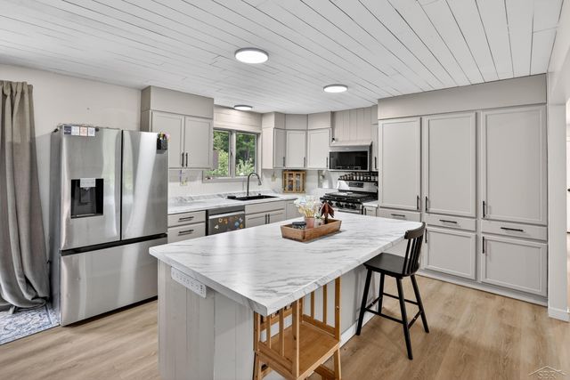 3121 Dale Street, Harrison, MI 48625