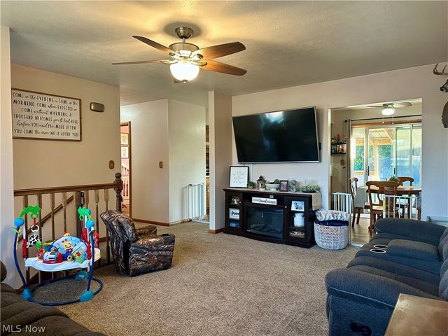 1310 20th Street, Vienna, WV 26105