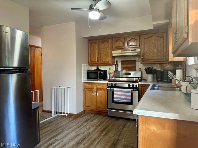 1310 20th Street, Vienna, WV 26105