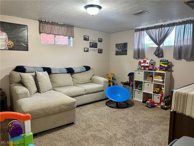 1310 20th Street, Vienna, WV 26105