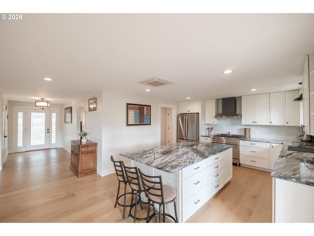 7500 SPRING VALLEY Rd, Salem, OR 97304