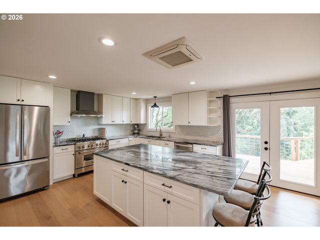 7500 SPRING VALLEY Rd, Salem, OR 97304