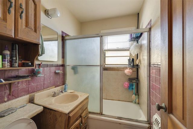 1820 Sandra Drive, Midwest City, OK 73110