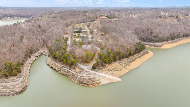 512 Water Cliff Drive, Somerset, KY 42503