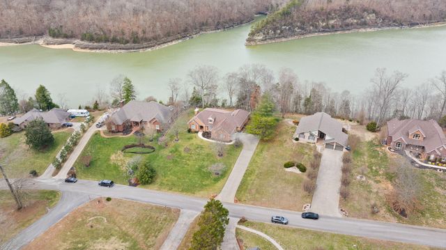 512 Water Cliff Drive, Somerset, KY 42503