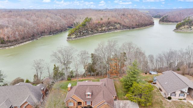 512 Water Cliff Drive, Somerset, KY 42503