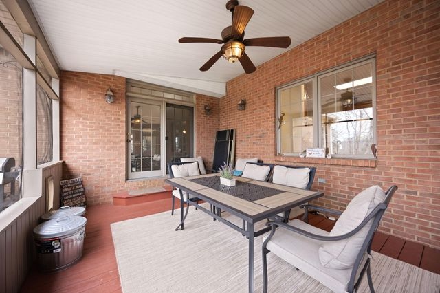 512 Water Cliff Drive, Somerset, KY 42503