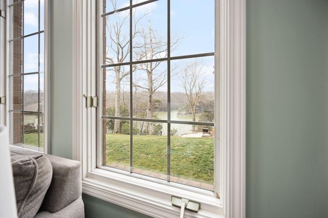 512 Water Cliff Drive, Somerset, KY 42503