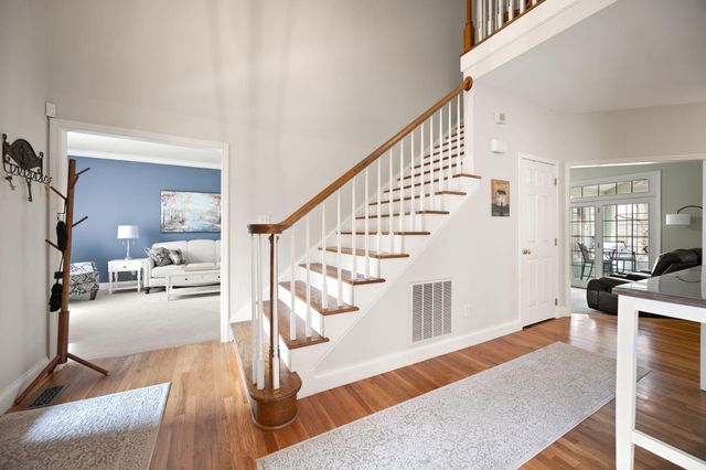 512 Water Cliff Drive, Somerset, KY 42503