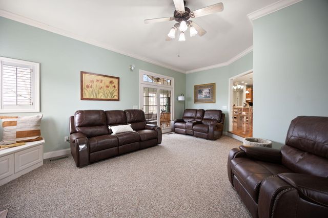 512 Water Cliff Drive, Somerset, KY 42503