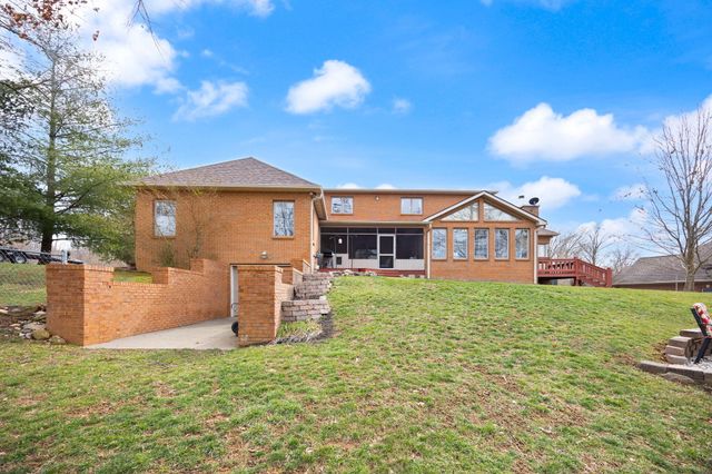 512 Water Cliff Drive, Somerset, KY 42503