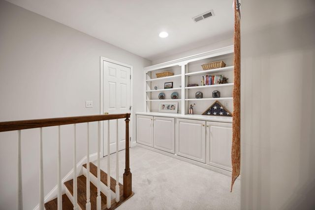 512 Water Cliff Drive, Somerset, KY 42503