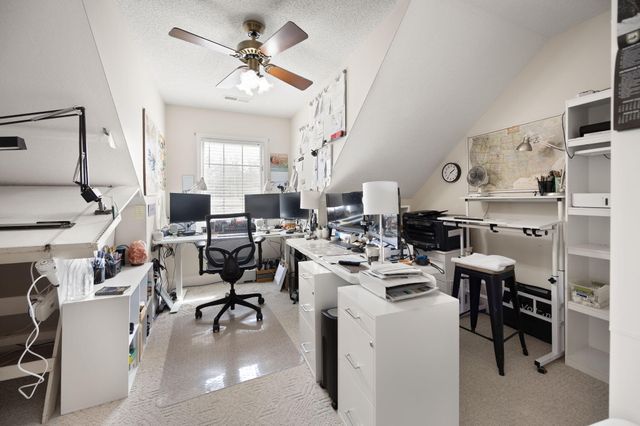 512 Water Cliff Drive, Somerset, KY 42503