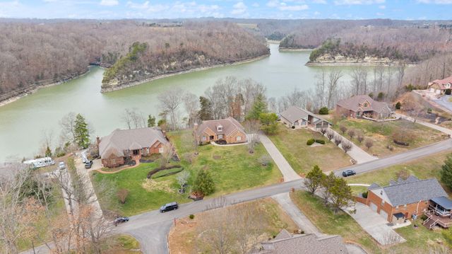 512 Water Cliff Drive, Somerset, KY 42503