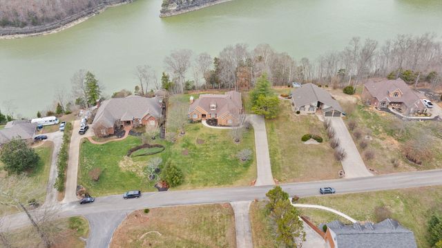 512 Water Cliff Drive, Somerset, KY 42503
