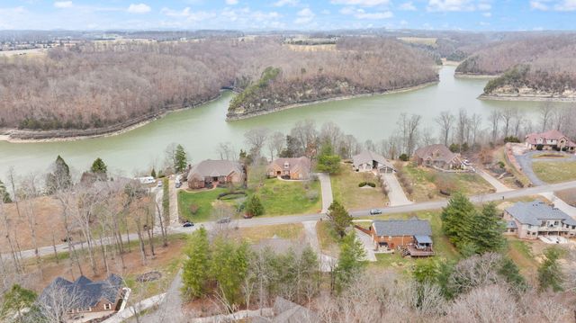 512 Water Cliff Drive, Somerset, KY 42503