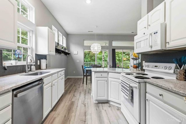 5874 Stonebridge Circle, Miami Twp, OH 45150