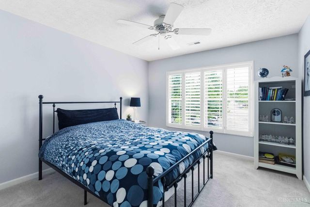 5874 Stonebridge Circle, Miami Twp, OH 45150