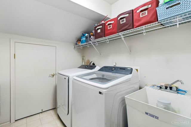 5874 Stonebridge Circle, Miami Twp, OH 45150