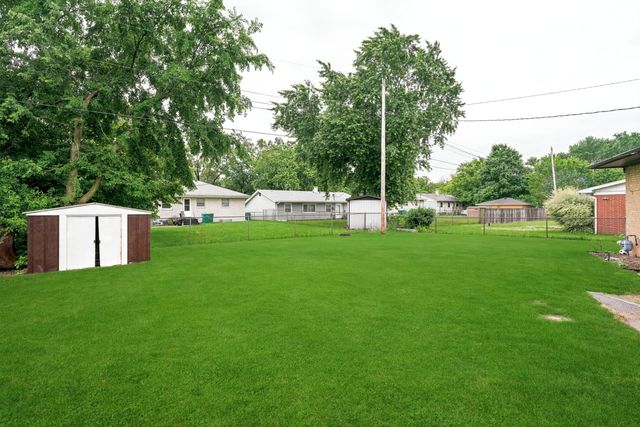 6707 Monroe Court, Merrillville, IN 46410