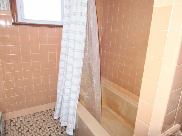 18 Station Road, Salisbury Mills, NY 12577