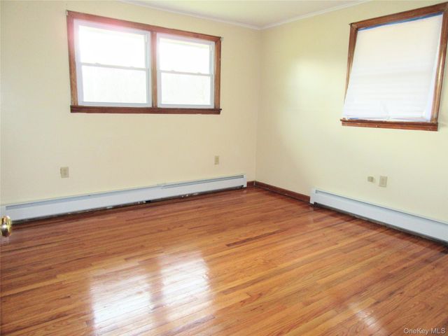 18 Station Road, Salisbury Mills, NY 12577