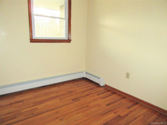 18 Station Road, Salisbury Mills, NY 12577