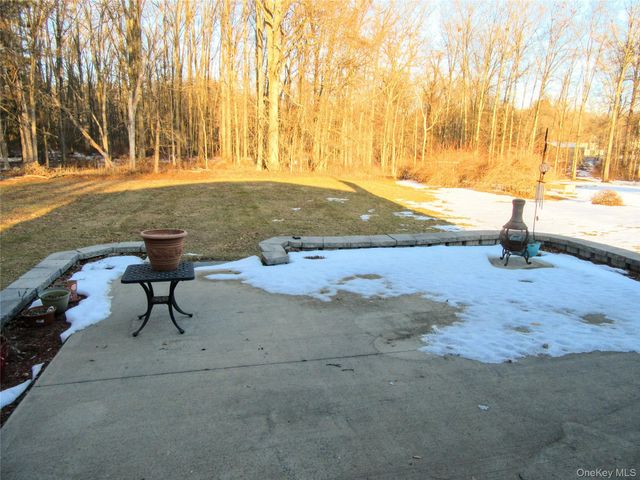 18 Station Road, Salisbury Mills, NY 12577