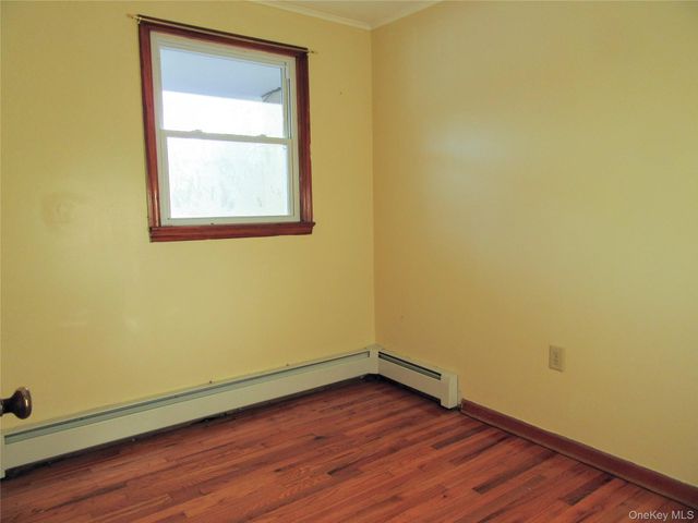 18 Station Road, Salisbury Mills, NY 12577