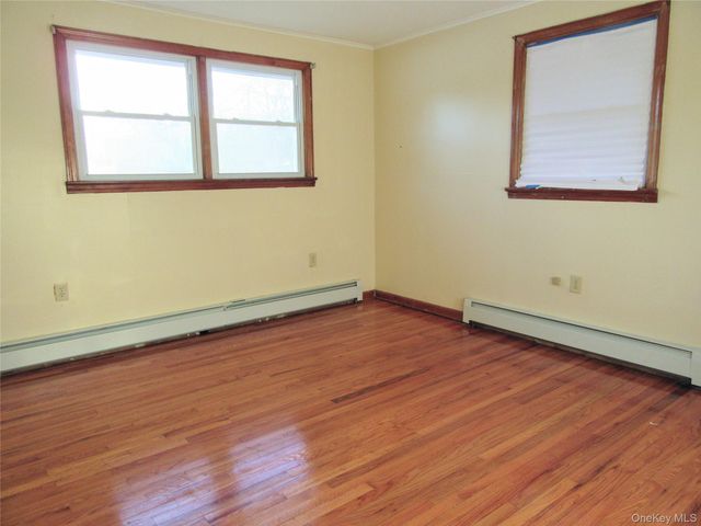 18 Station Road, Salisbury Mills, NY 12577